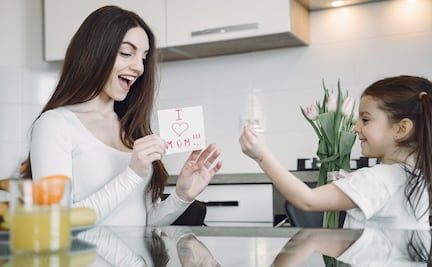 3 hermosos poemas para dedicarle a mamá este 10 de mayo