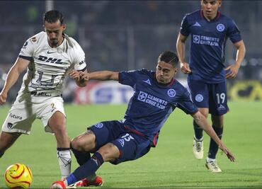 Pumas y Cruz Azul hicieron hasta lo imposible por aburrir en el Olímpico Universitario
