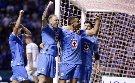 ¡Pita que pita! Cruz Azul sigue imparable y convierte al Puebla en su nueva víctima 