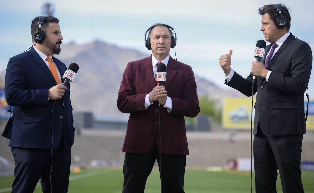 Mario Carrillo, ahora analista de ESPN, suena para dirigir a las Chivas. Foto: Imago7
