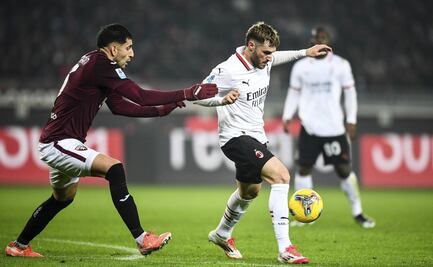 Santi Giménez y el Milan son derrotados sorpresivamente por el Torino