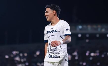 Leo Suárez es sorprendido por uno de sus familiares con playera del América