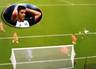 Raúl Jiménez falló una jugada de gol de manera increíble que pudo ser el triunfo del Fulham