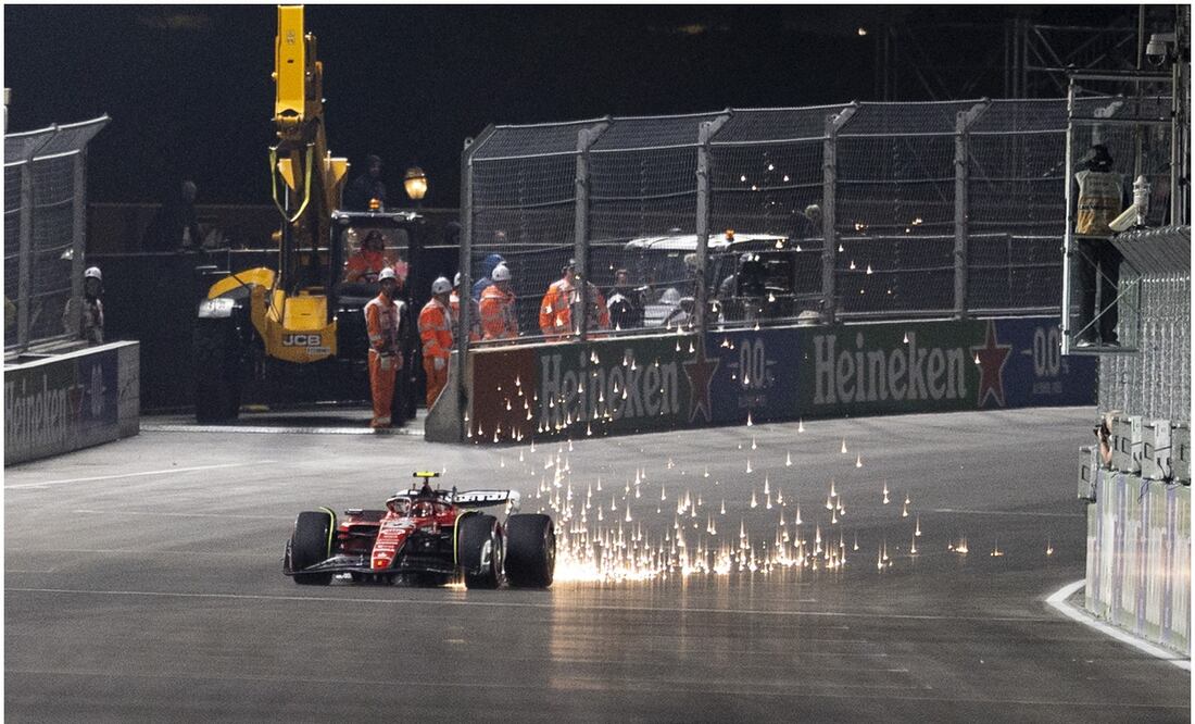 Carlos Sainz chocó contra la tapa de una alcantarilla - EFE