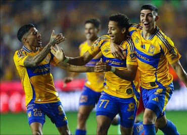 Los Tigres se reencuentran con el triunfo tras imponerse 2-1 en casa frente al Atlas