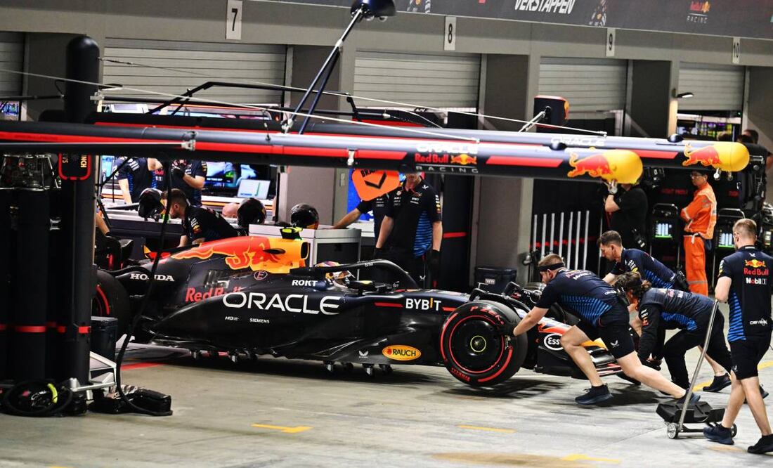 Sergio Pérez espera retomar posiciones este domingo. Foto: EFE.