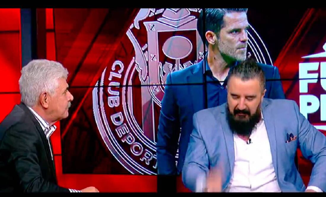 Tuca Ferretti y Álvaro Morales le ganaron una comida con la derrota de Chivas a Javier Alarcón. Foto: Especial