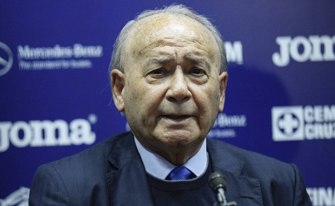 Álvarez es recordado por sus malas decisiones a nivel directivo y que perjudicaron al Cruz Azul. Foto: Imago7.