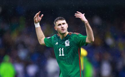 Santiago Giménez confiesa su amor por Messi, pero eligió jugar con México “por el corazón”