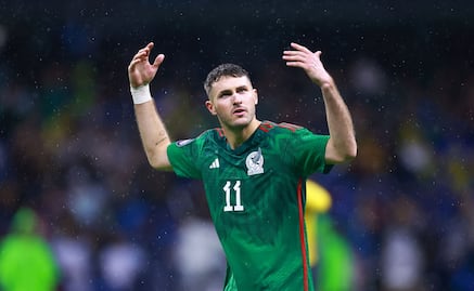 Santiago Giménez confiesa su amor por Messi, pero eligió jugar con México “por el corazón”