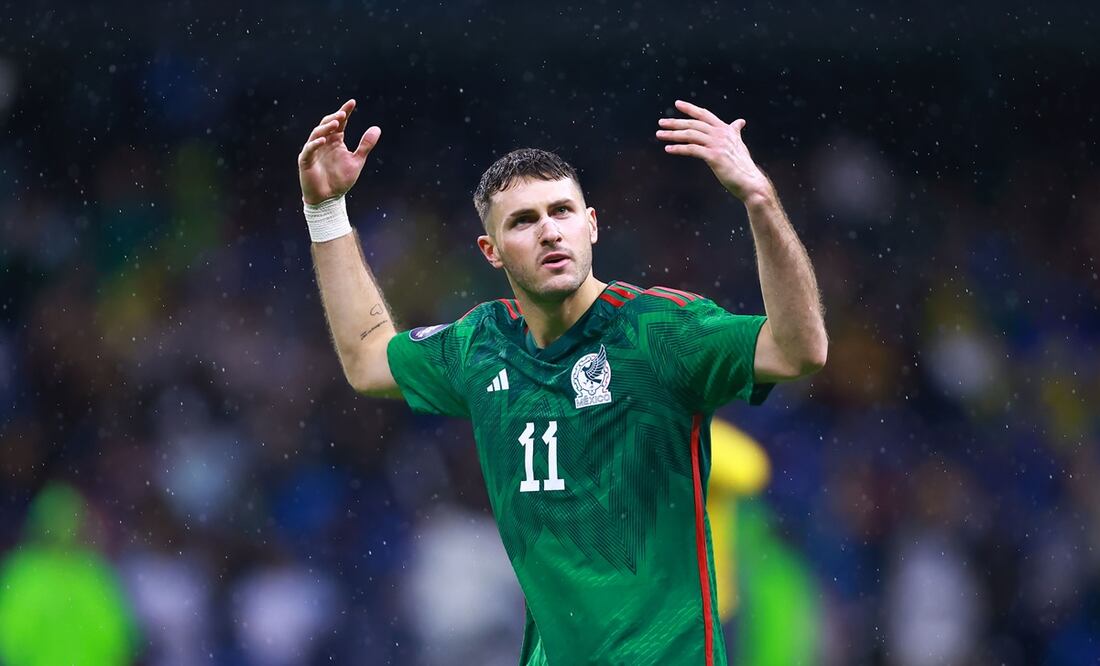 Santiago Giménez confiesa su amor por Messi, pero eligió jugar con México “por el corazón” FOTO: IMAGO