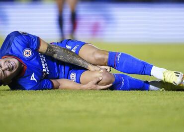 Toro Fernández enciende las alarmas luego de salir  lesionado ante Atlético de San Luis