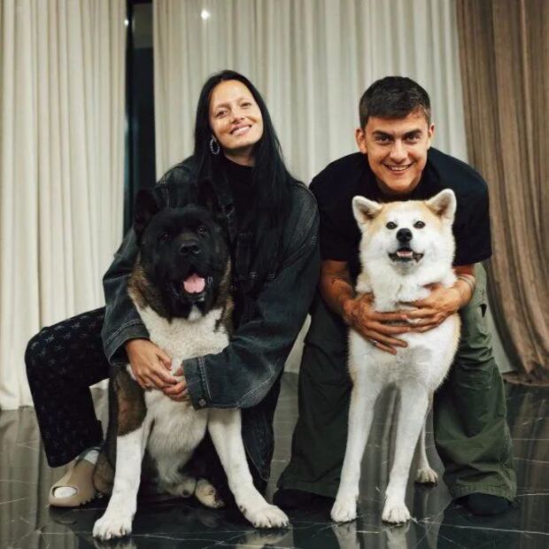 Las mascotas de Paulo Dybala y Oriana Sabatini, son sensación en Instagram. Fuente: Instagram @our.akitas