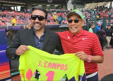Jorge Campos y Vinny Castilla tuvieron un emotivo encuentro en el juego Astros vs Rockies
