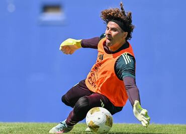 Guillermo Ochoa se ofreció a un equipo histórico de España ¿Qué le respondieron?