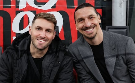 Zlatan Ibrahimovic se desvive en elogios para Santiago Giménez: “Es un killer del área”