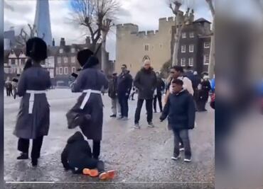 Video de guardia de la reina Isabel II que pisa a niño desata polémica