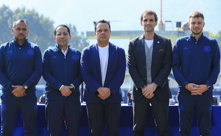 Cruz Azul presenta su nuevo proyecto deportivo encabezado por Iván Alonso y Martín Anselmi