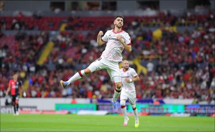 Paulinho logra un hat-trick para alcanzar el liderato de goleo y dar el triunfo a Toluca ante Atlas