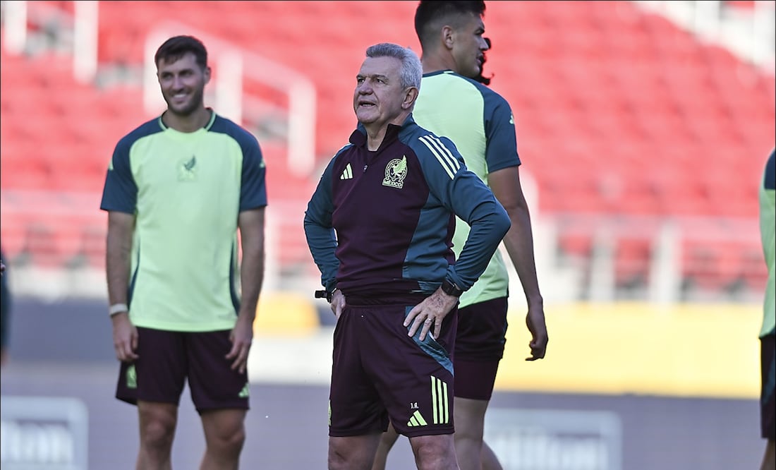 Javier Aguirre, durante un entrenamiento de la Selección Mexicana. FOTO: Imago7