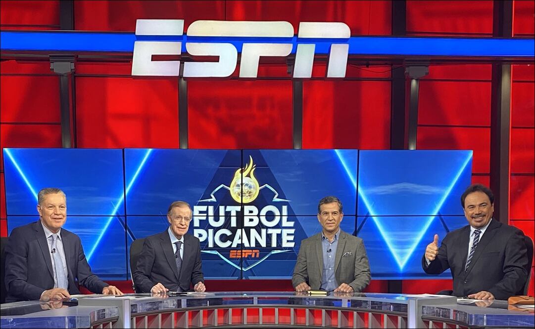 Javier Alarcón debutó en Futbol Picante con controversiales comentarios contra el balompié nacional / FOTO: @futpicante