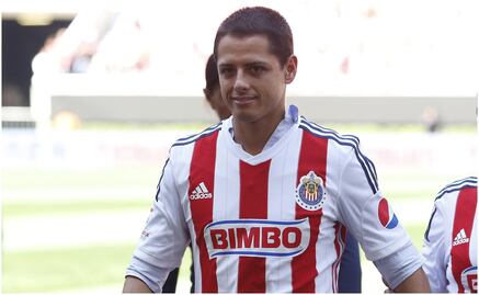 Chicharito Hernández estaría en pláticas con Fernando Hierro para volver a Chivas