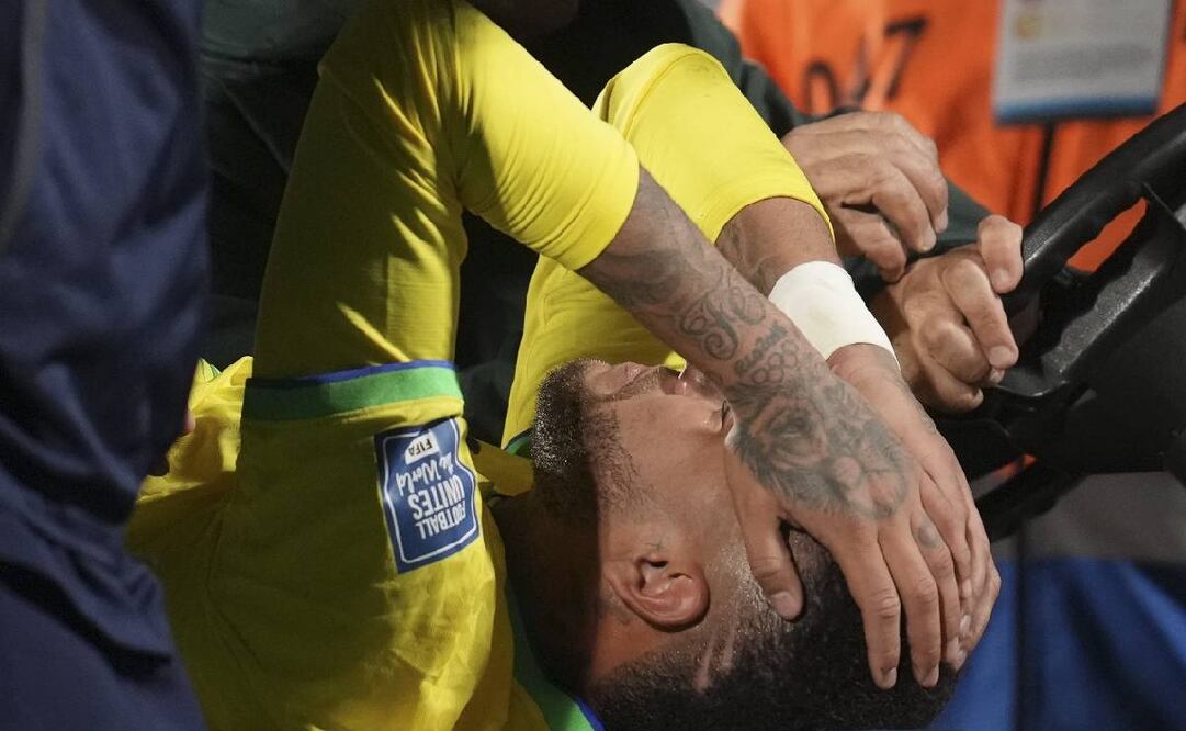 Neymar se lesionó en el juego ante Uruguay. Foto: AP