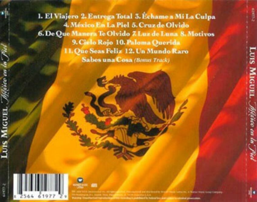 Cuando Luis Miguel lanzó el álbum “México en la Piel”, en la contraportada aparecía la bandera mexicana en tonos sepia. Las autoridades abrieron un expediente de investigación y el cantante lanzó una nueva edición sin la bandera alterada. (Foto: Warner)