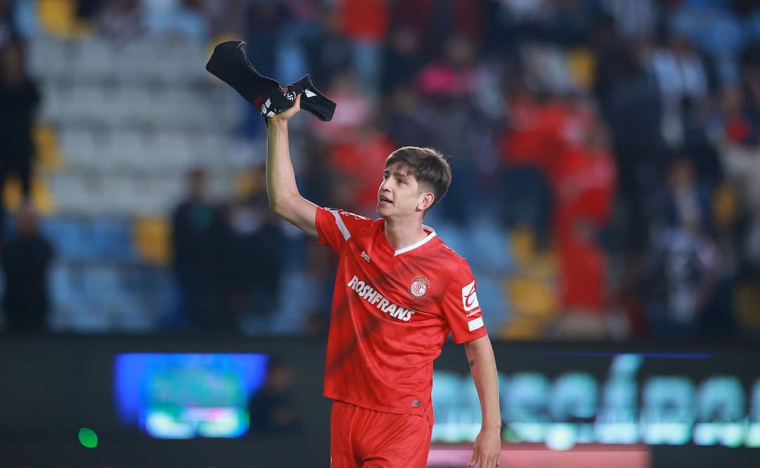 Belmonte es considerado por el entrenador de los rojos para el siguiente torneo. Foto: Imago7.