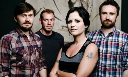 La inolvidable voz de Dolores O'Riordan en 10 canciones de The Cranberries 