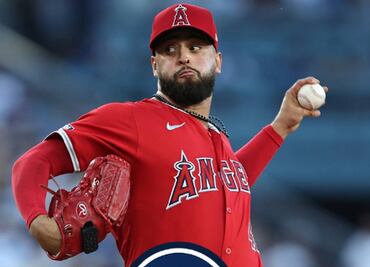 Los Medias Rojas firman por dos temporadas al serpentinero mexicano Patrick Sandoval