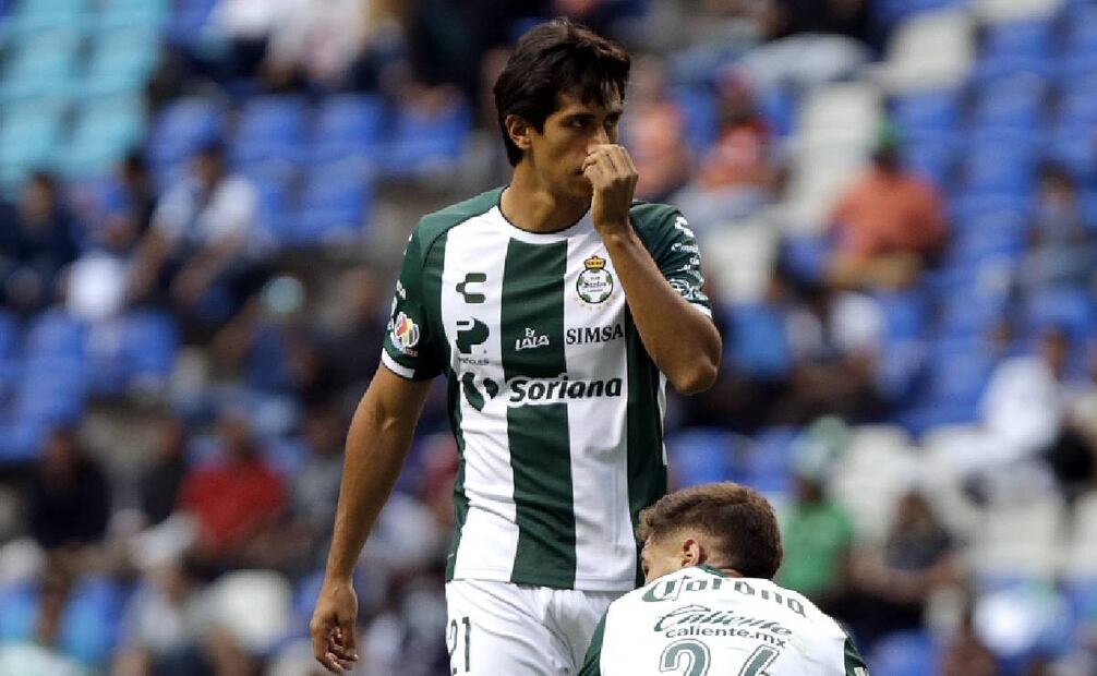 José Juan Macías se lesionó y no podrá estar en la Leagues Cup con Santos. Foto: Imago7