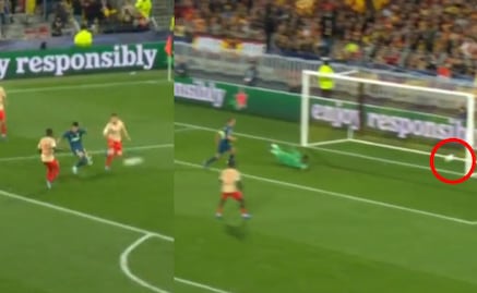 El Chucky Lozano casi termina su sequía de un año sin marcar gol en Champions League