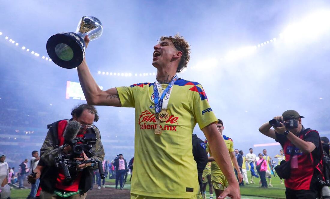 El chileno espera su futuro después de Copa América. Foto: Imago7.