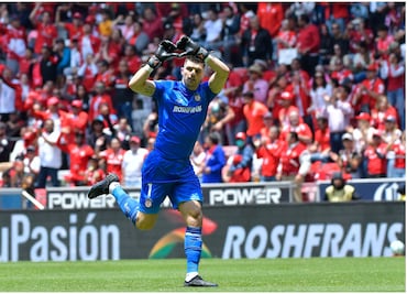 Tiago Volpi está a un paso de convertirse en el nuevo portero de Cruz Azul