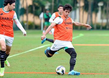 José Juan Macías sorprendió por su impresionante físico con Santos antes del Clausura 2025