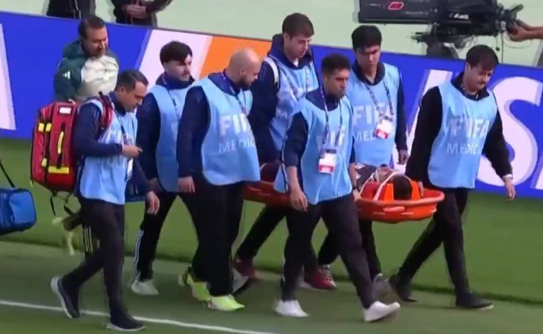 Mateo Levy tuvo que salir en camilla del México vs Marruecos debido a una conmoción. Foto: Especial