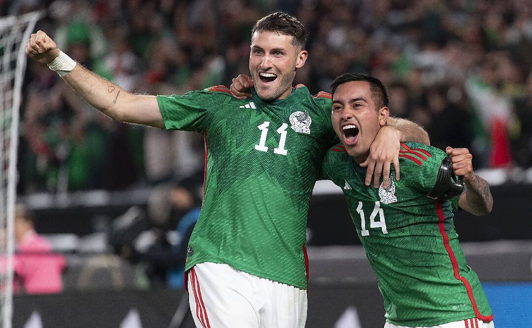 Santiago Giménez y Erick Sánchez festejan el segundo gol de México ante Alemania. Foto: Imago7