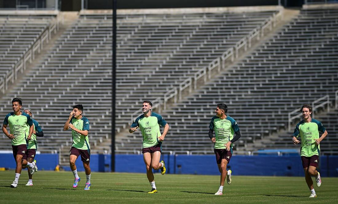 La Selección Mexicana entrena de cara a su cierre en la fase de grupos de Copa Oro ante Costa Rica. Foto: Imago7