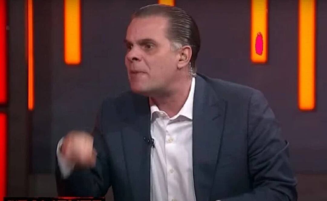 Christian Martinoli casi pierde la compostura cuando conoció al primer novio de su hija. Foto: Especial