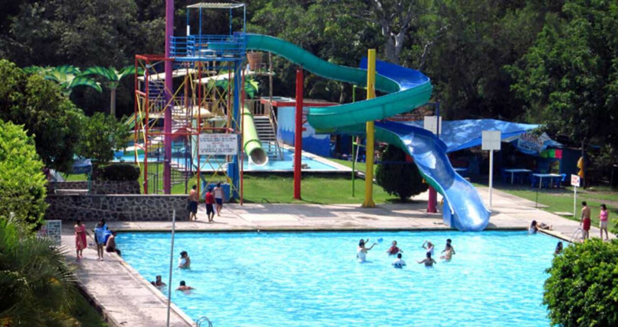 Este balneario tiene fama internacional debido a las propiedades curativas de sus aguas sulfurosas. Ideal para descansar y pasar un rato agradable con la familia. Se ubica en Prol. 11 Sur 5117 Calzada Mayorazgo, Puebla 72430 (Foto: Balneario Agua Azul).