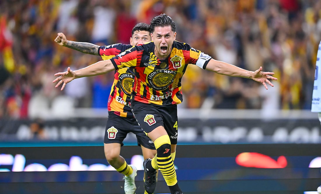 Arturo Ledesma festeja su gol durante el partido correspondiente a la Vuelta de la Gran Final del torneo Clausura 2025 de la Liga BBVA Expansión MX. FOTO: Imago7