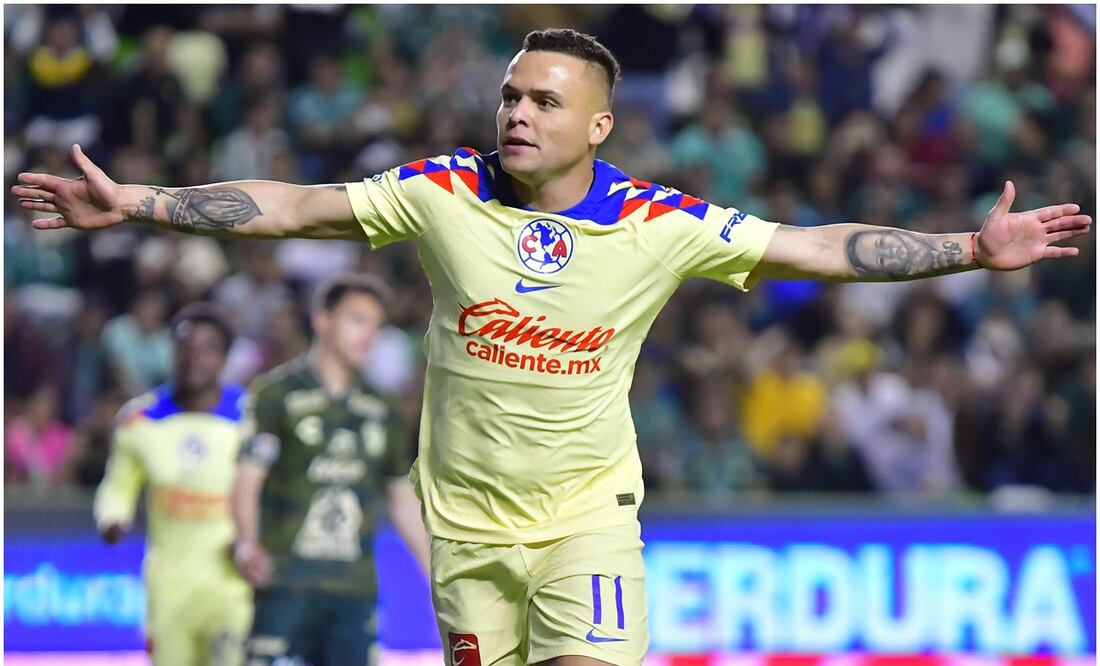 'Cabecita' Rodríguez celebrando gol con el América - Foto: Imago7