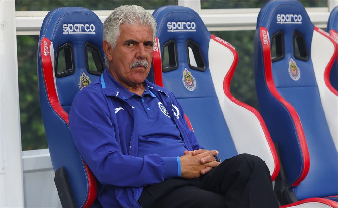 Tuca Ferretti explota por las indisciplinas en Chivas - Foto: Imago7