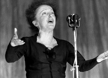 Edith Piaf: La triste vida del “pequeño ruiseñor” francés