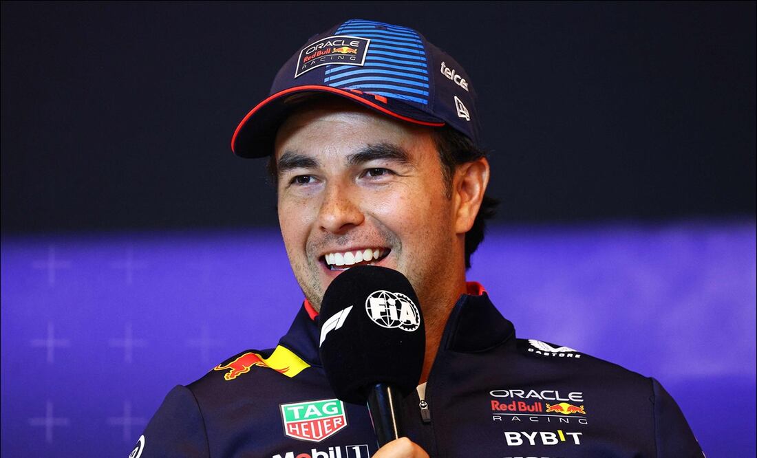 Checo Pérez estará con Red Bull al menos hasta el 2026 - Foto: AFP