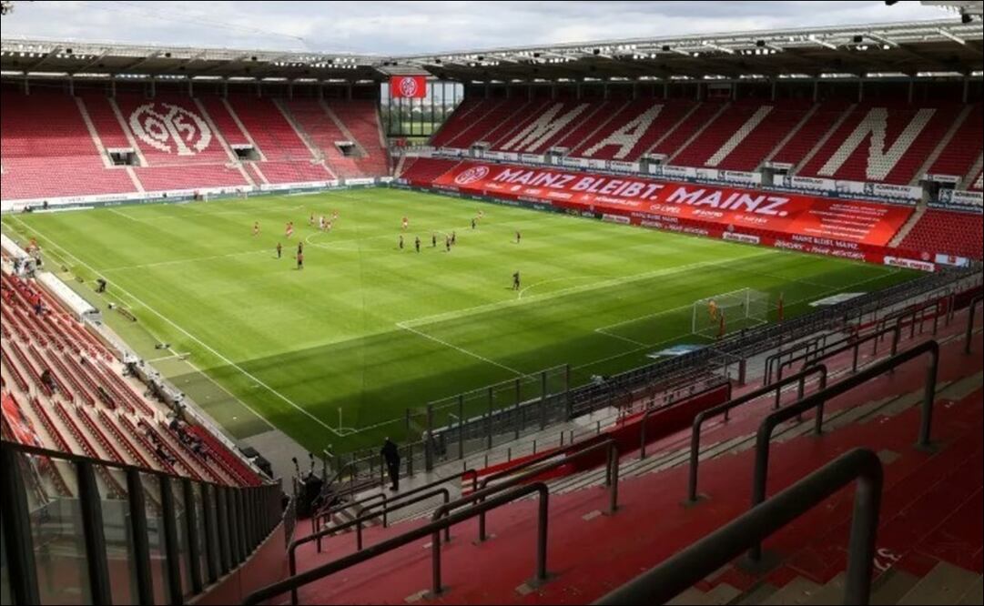 Vista panorámica al interior del Mewa Arena, casa del equipo Mainz 05 de la Bundesliga. FOTO: Especial