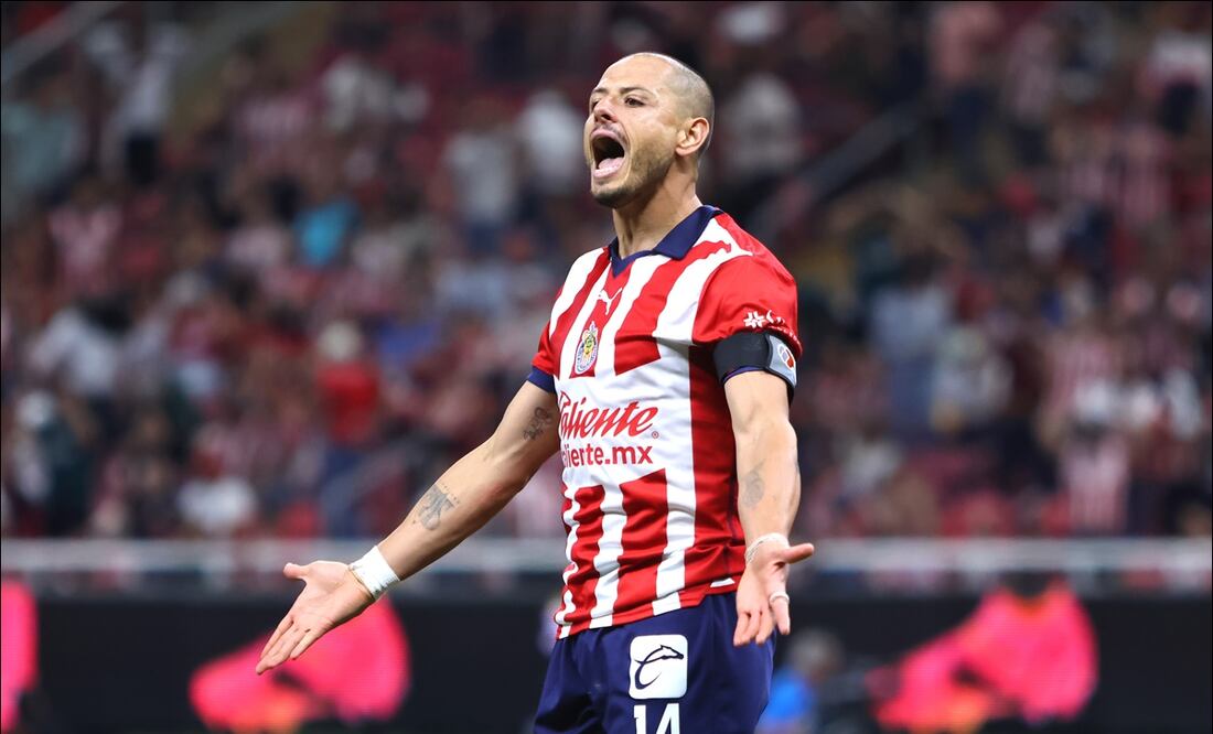 Chicharito se lamenta en el juego de Ida ante Toluca. FOTO: Imago7
