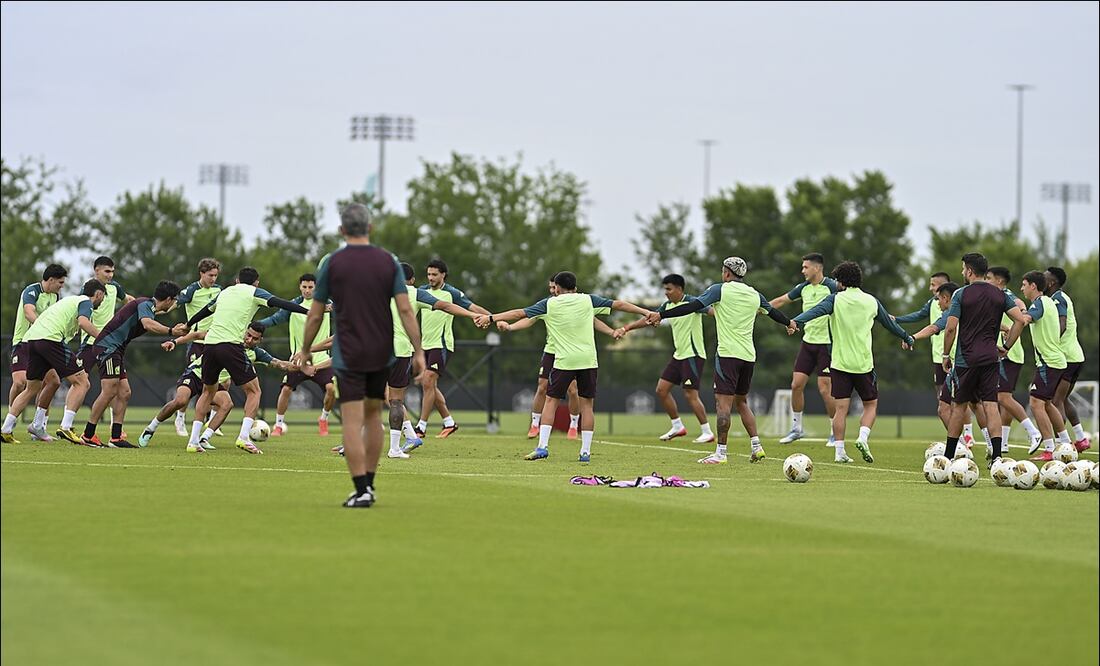 Jugadores de la Selección Mexicana, durante uno de sus entrenamientos en 2025. FOTO: Imago7