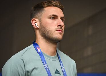 Santiago Giménez vuelve a levantar interés de equipos europeos; Uno de los denominados grandes está interesado en el atacante mexicano